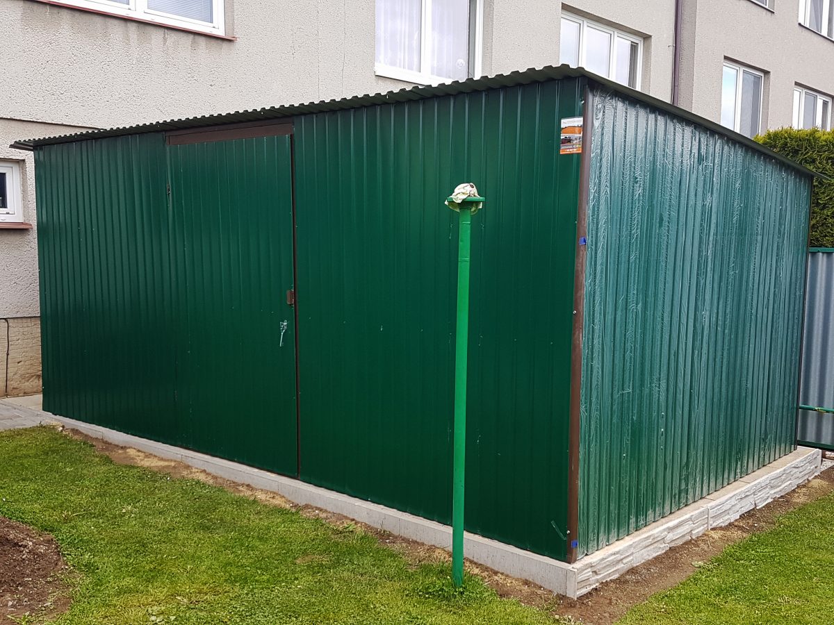 Záhradný domček 5x3m - tmavo zelený