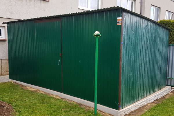 Záhradný domček 5x3m - tmavo zelený