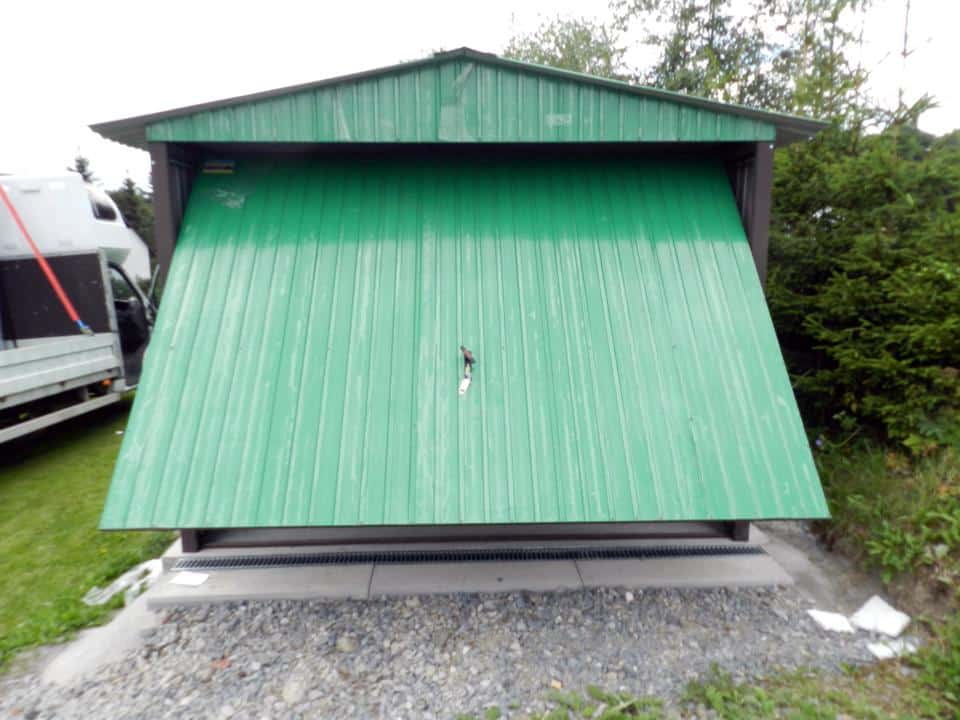 Plechová garáž 3x6 m - zelená