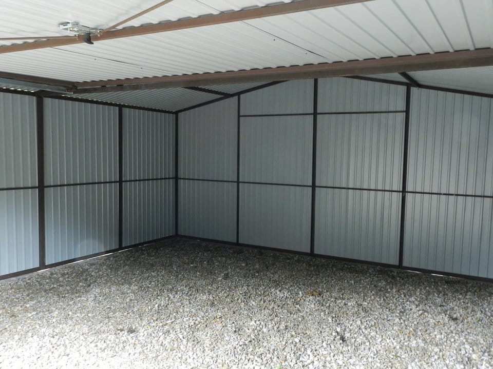 Plechová garáž 4,5x5 m - hnědá