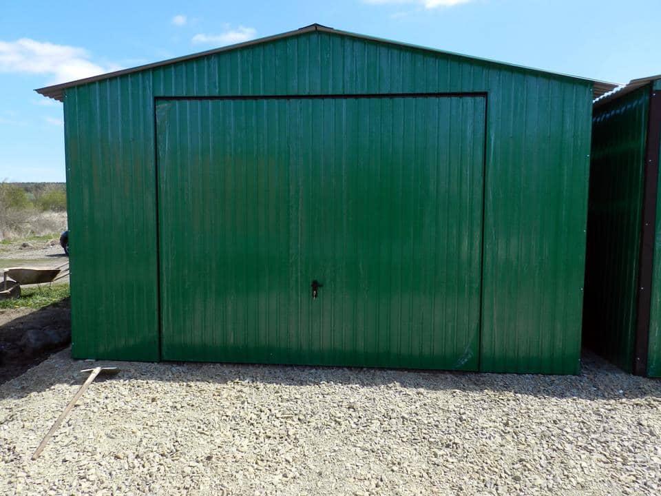 Plechová garáž 4,5×5 - zelená