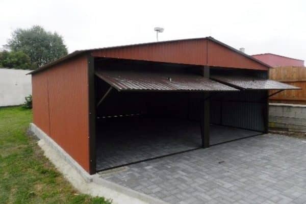 Plechová montovaná garáž 6×8 - hnědá