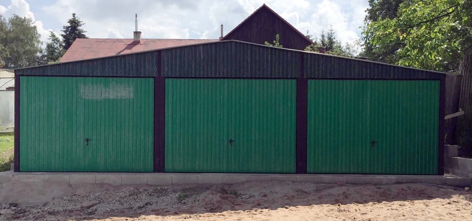 Plechová montovaná garáž 9×6 - zelená