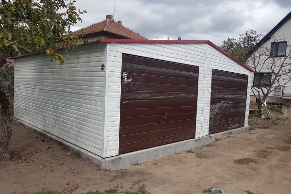 Plechová garáž 7x6m - biela/hnedá