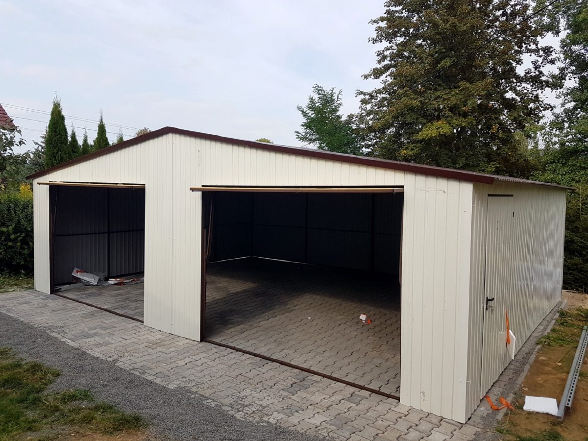 Plechová garáž 8×6 m - špinavo biela/piesková