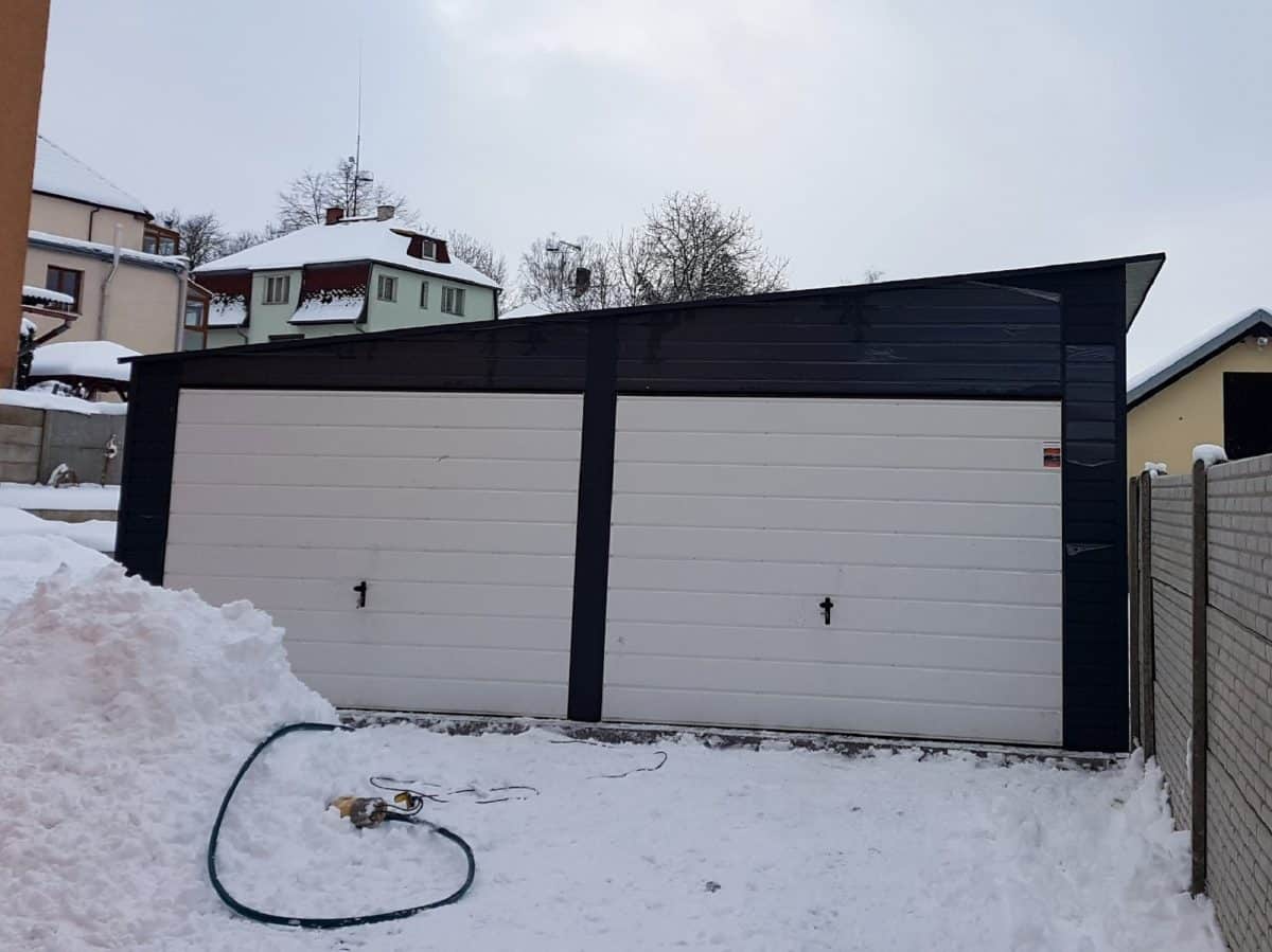 Plechová garáž 6,5x7m - grafit tmavý matný/špinavo biela