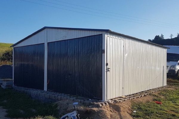 Plechová garáž 6x6m - biela/grafit tmavý