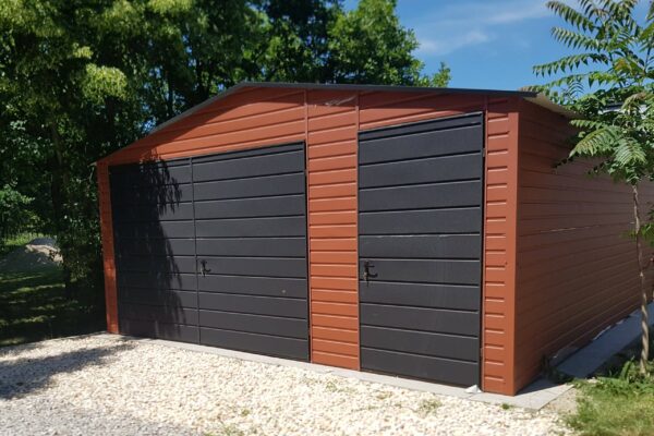 Plechová garáž 5x6 m - svetlo hnedá matná/čierna matná